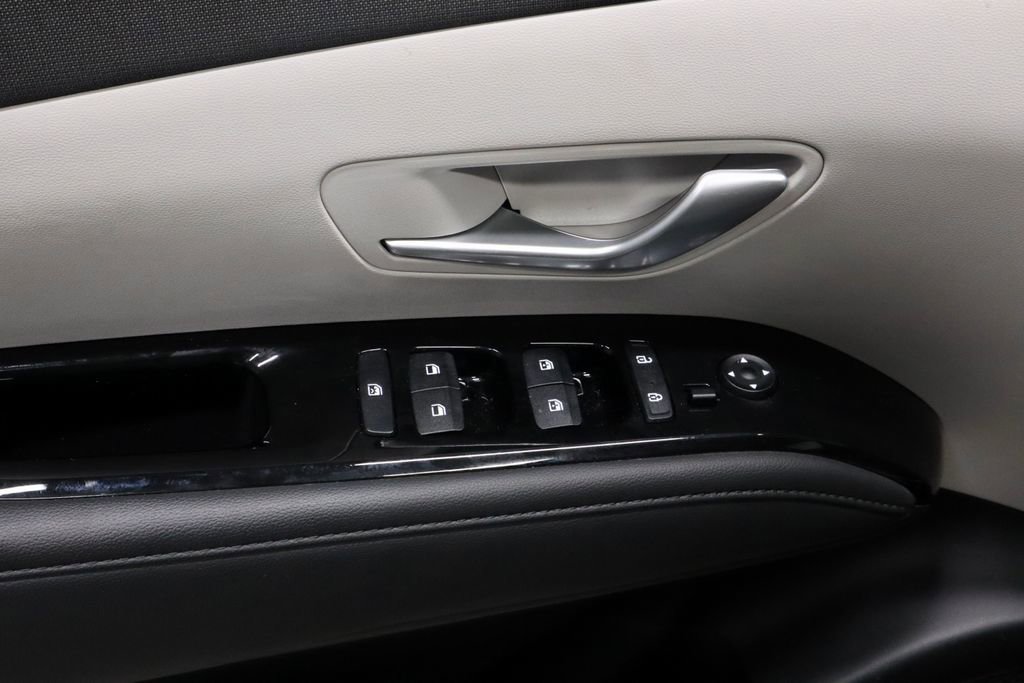 Used 2024 Hyundai Tucson Limited AWD/4WD image 24