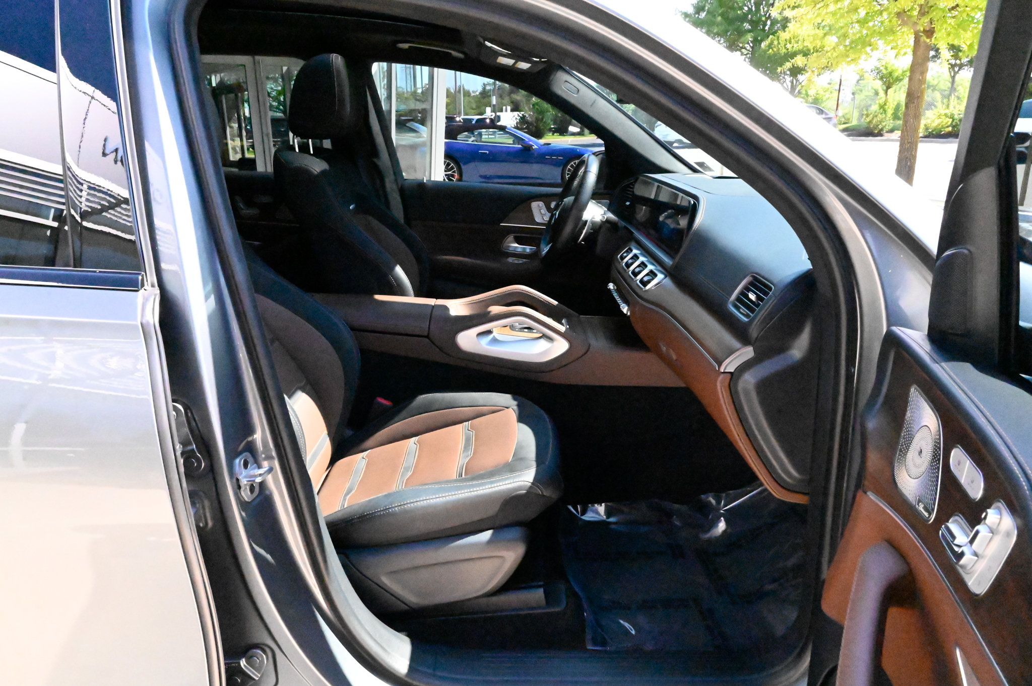 Used 2024 Mercedes-Benz GLS 63 AMG 4MATIC image 54