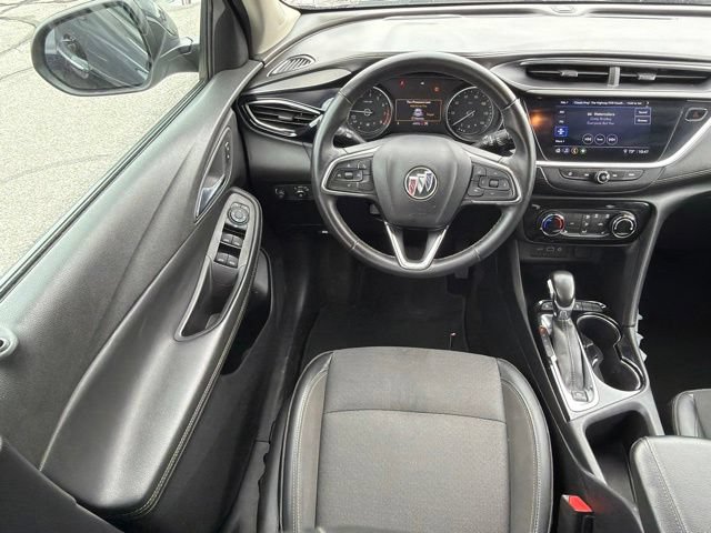 Used 2021 Buick Encore GX Preferred w/ Cold Weather Comfort Package AWD/4WD image 19