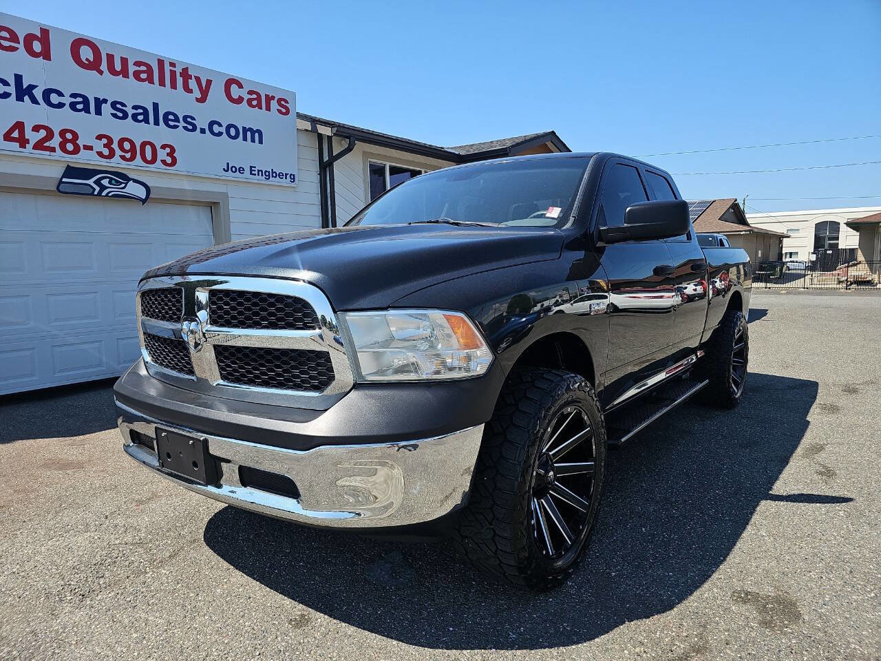 Used 2015 RAM 1500 ST w/ SXT Appearance Group image 2