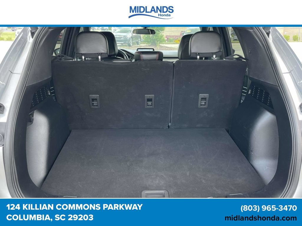 Used 2023 Ford Escape ST-Line w/ Cold Weather Package FWD image 9