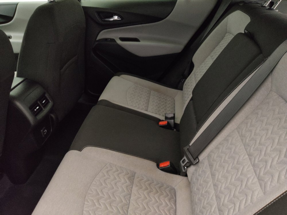 Used 2022 Chevrolet Equinox LS image 18