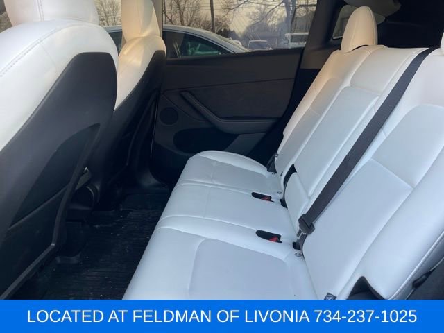 Used 2024 Tesla Model Y Performance image 9