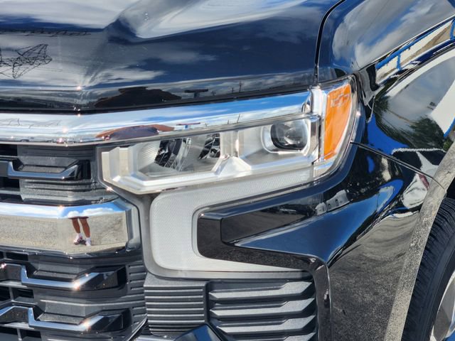 Used 2023 Chevrolet Silverado 1500 LT AWD/4WD image 9