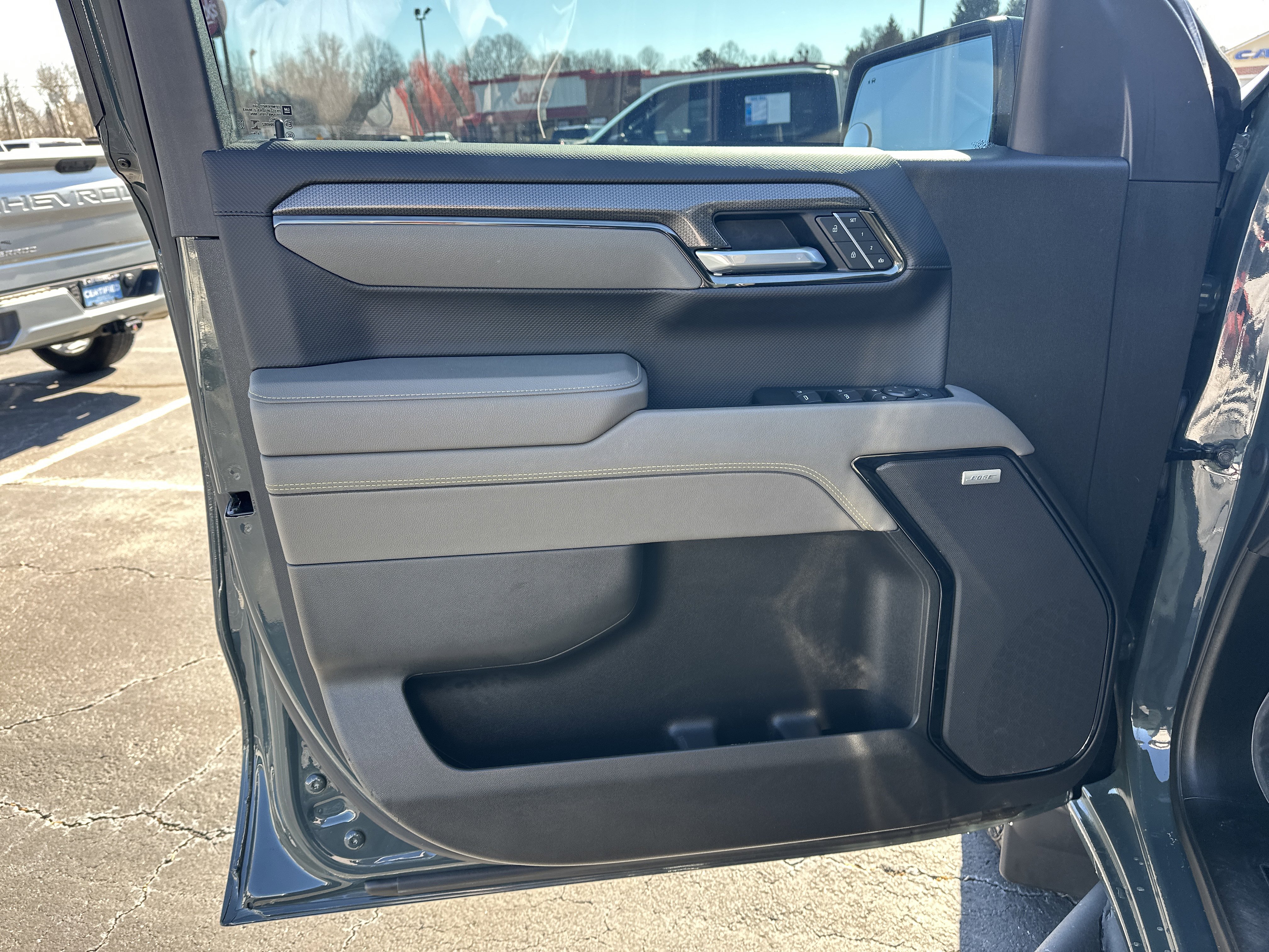 Certified 2025 Chevrolet Silverado 1500 ZR2 w/ Technology Package image 11