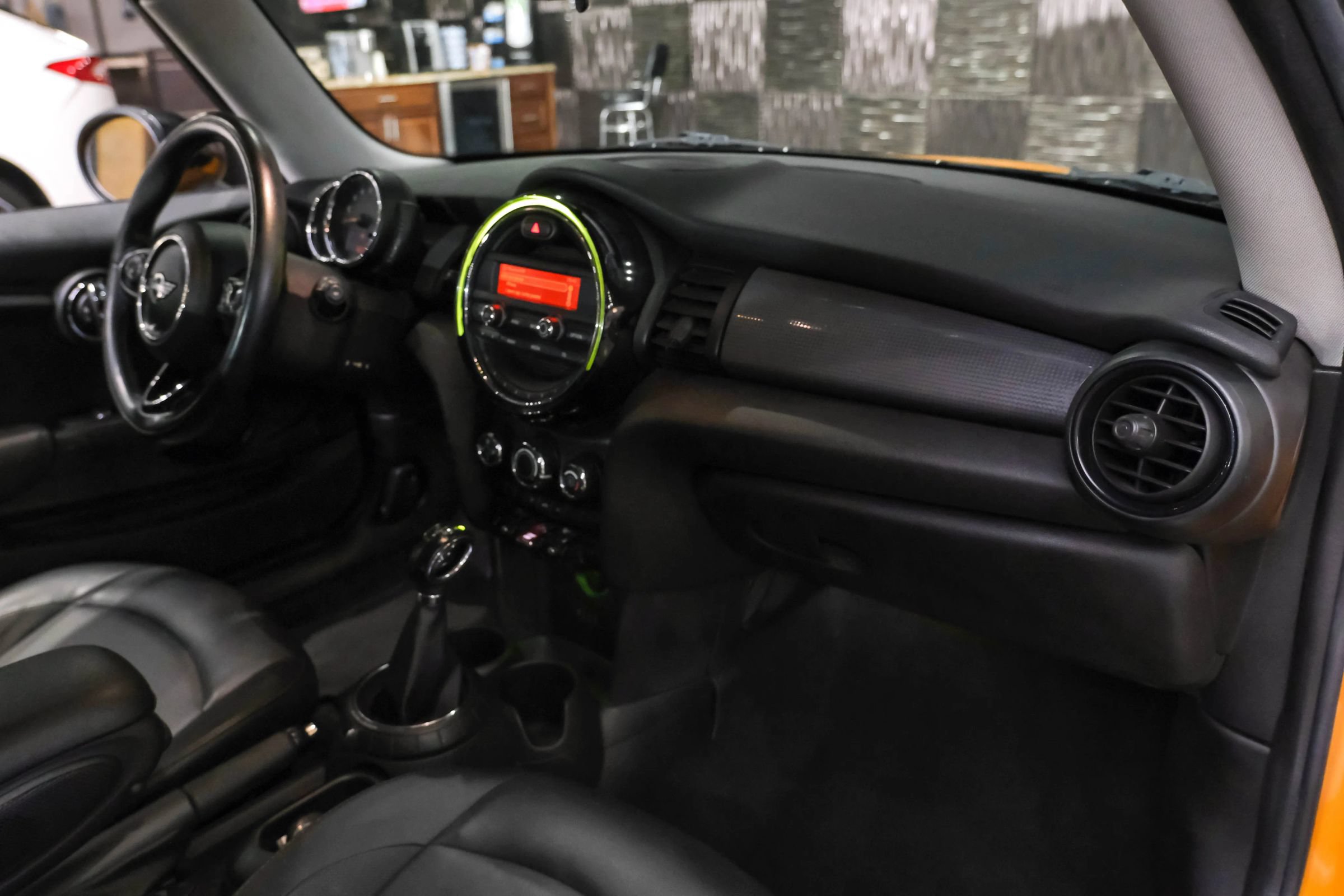 Used 2014 MINI Cooper 2-Door Hardtop FWD image 10