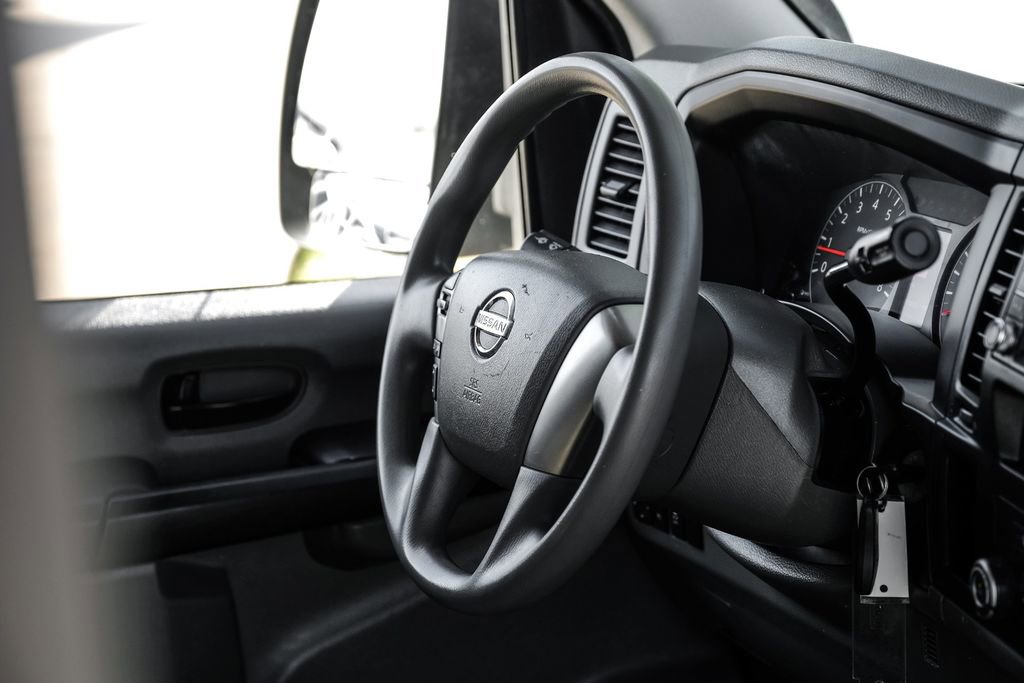 Used 2019 Nissan NV 2500 S image 10