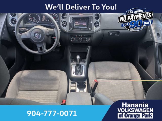 Used 2017 Volkswagen Tiguan Limited w/ Alloy Wheels Package FWD image 15