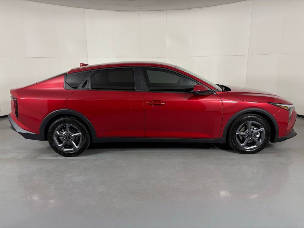 New 2026 Kia K4 FWD image 9