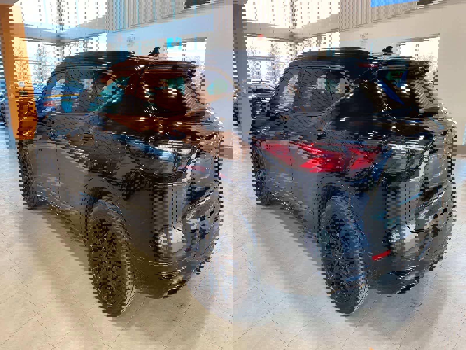 Used 2019 Chevrolet Blazer RS w/ Sun and Wheels Package image 3