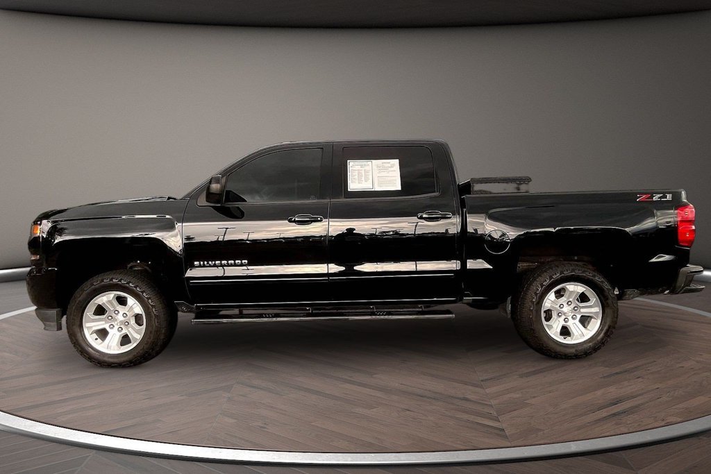 Used 2018 Chevrolet Silverado 1500 LT w/ All Star Edition AWD/4WD image 7