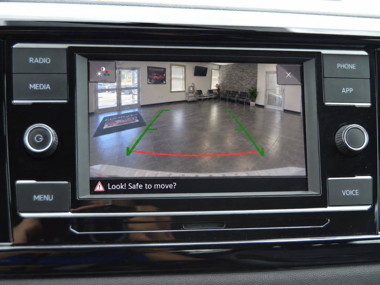 Used 2022 Volkswagen Taos S AWD/4WD image 8