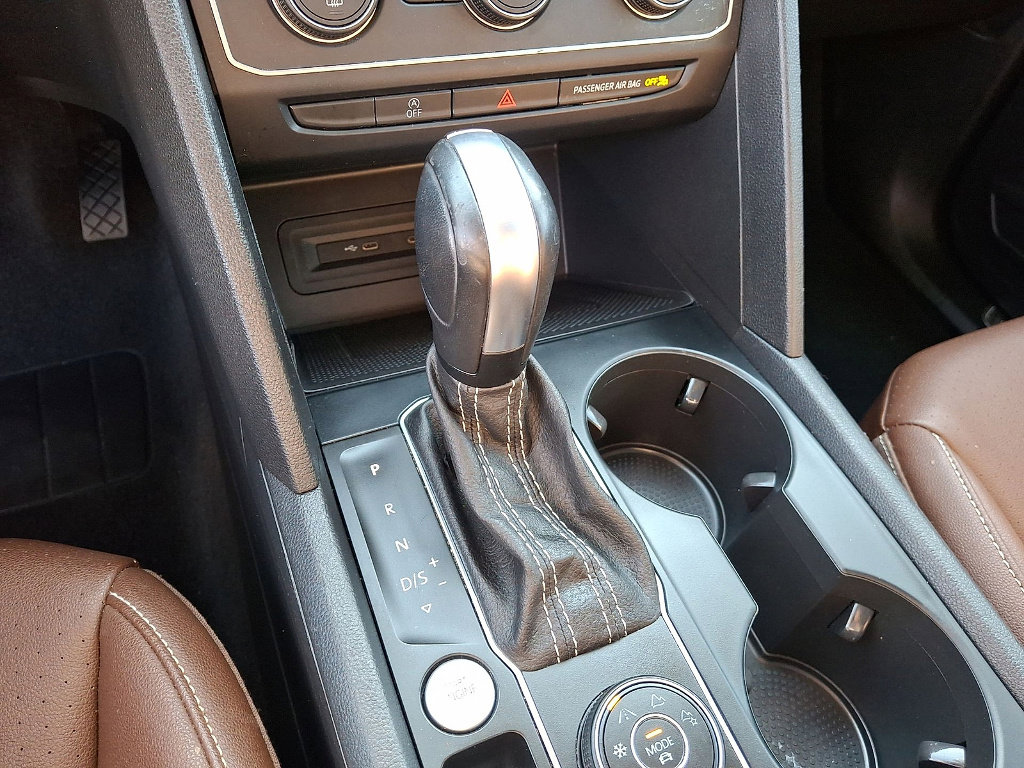 Used 2021 Volkswagen Atlas SE w/ Panoramic Sunroof Package image 12