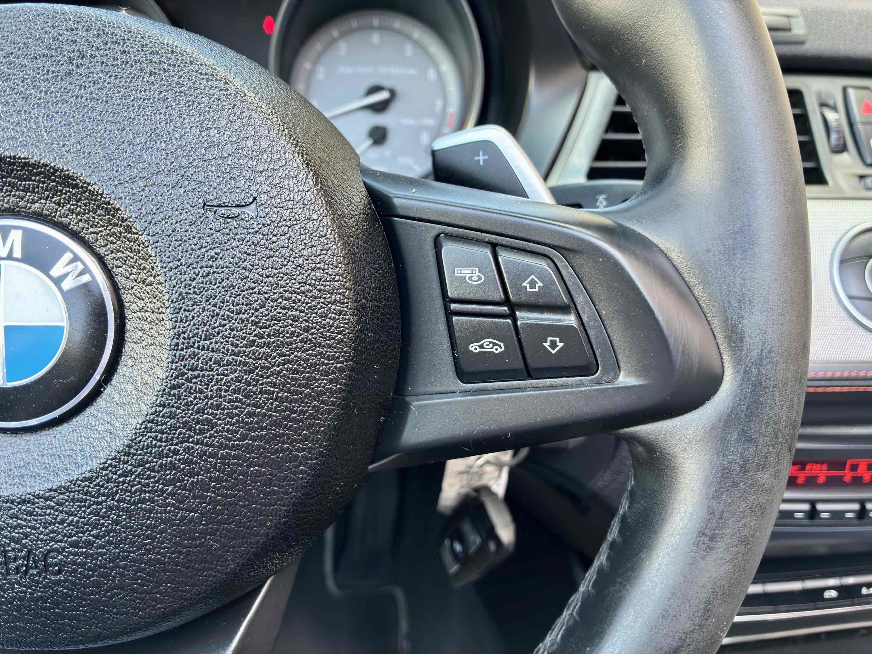 Used 2014 BMW Z4 sDrive35is RWD image 19