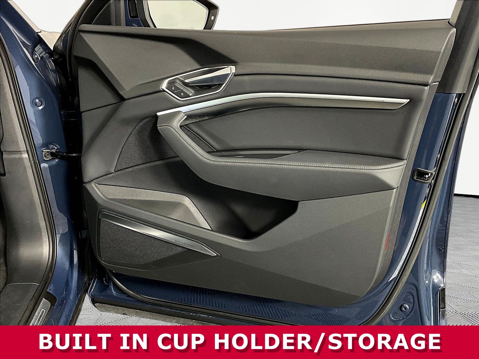 Used 2022 Audi e-tron Premium Plus w/ Premium Plus Package AWD/4WD image 27