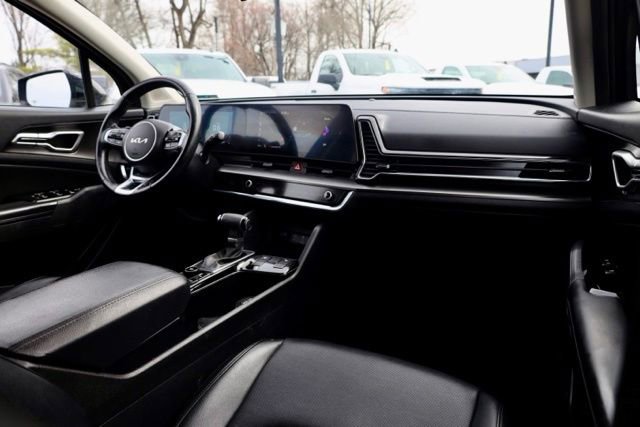 Certified 2024 Kia Sportage EX image 40