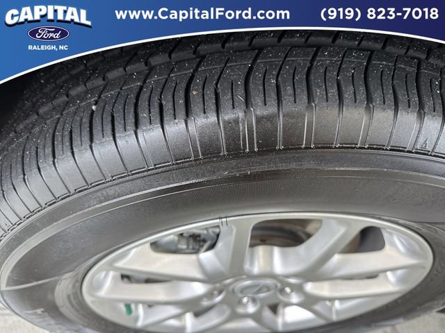 Used 2025 Chrysler Pacifica Select FWD image 14