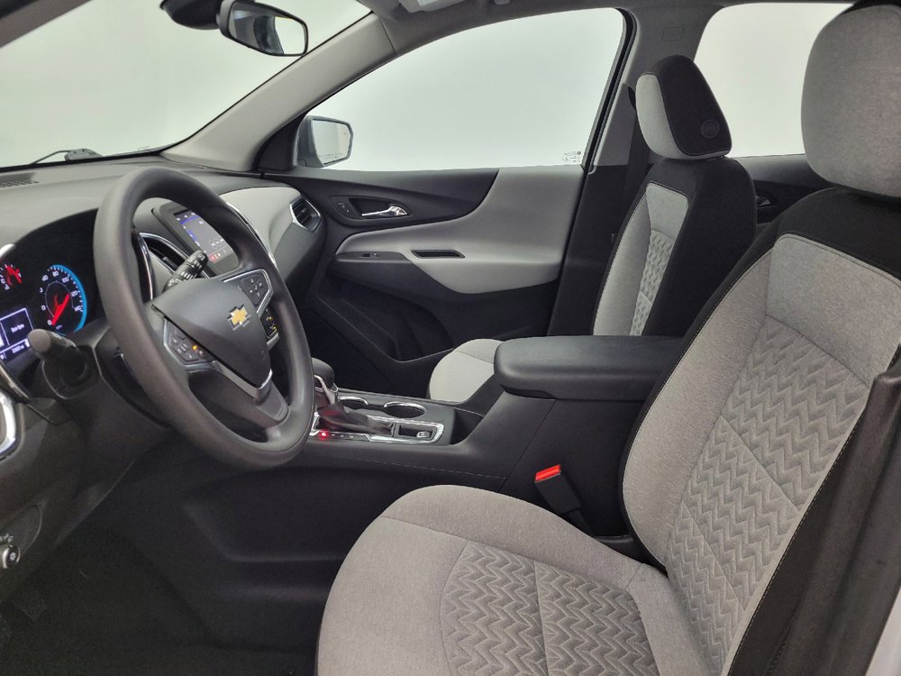 Used 2022 Chevrolet Equinox LS AWD/4WD image 17