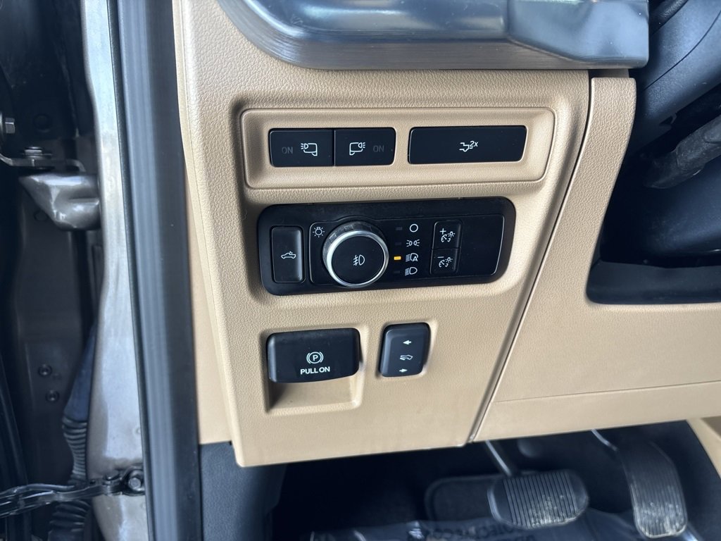 Used 2023 Ford F150 Lariat w/ Max Trailer Tow Package image 20