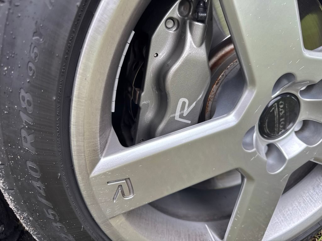 Used 2004 Volvo S60 R AWD/4WD image 9