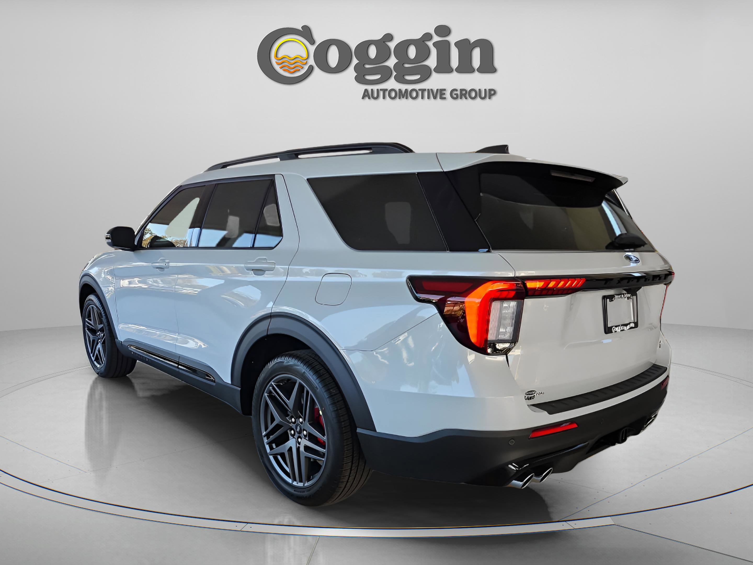 New 2026 Ford Explorer ST w/ Sun And Sound Package image 3