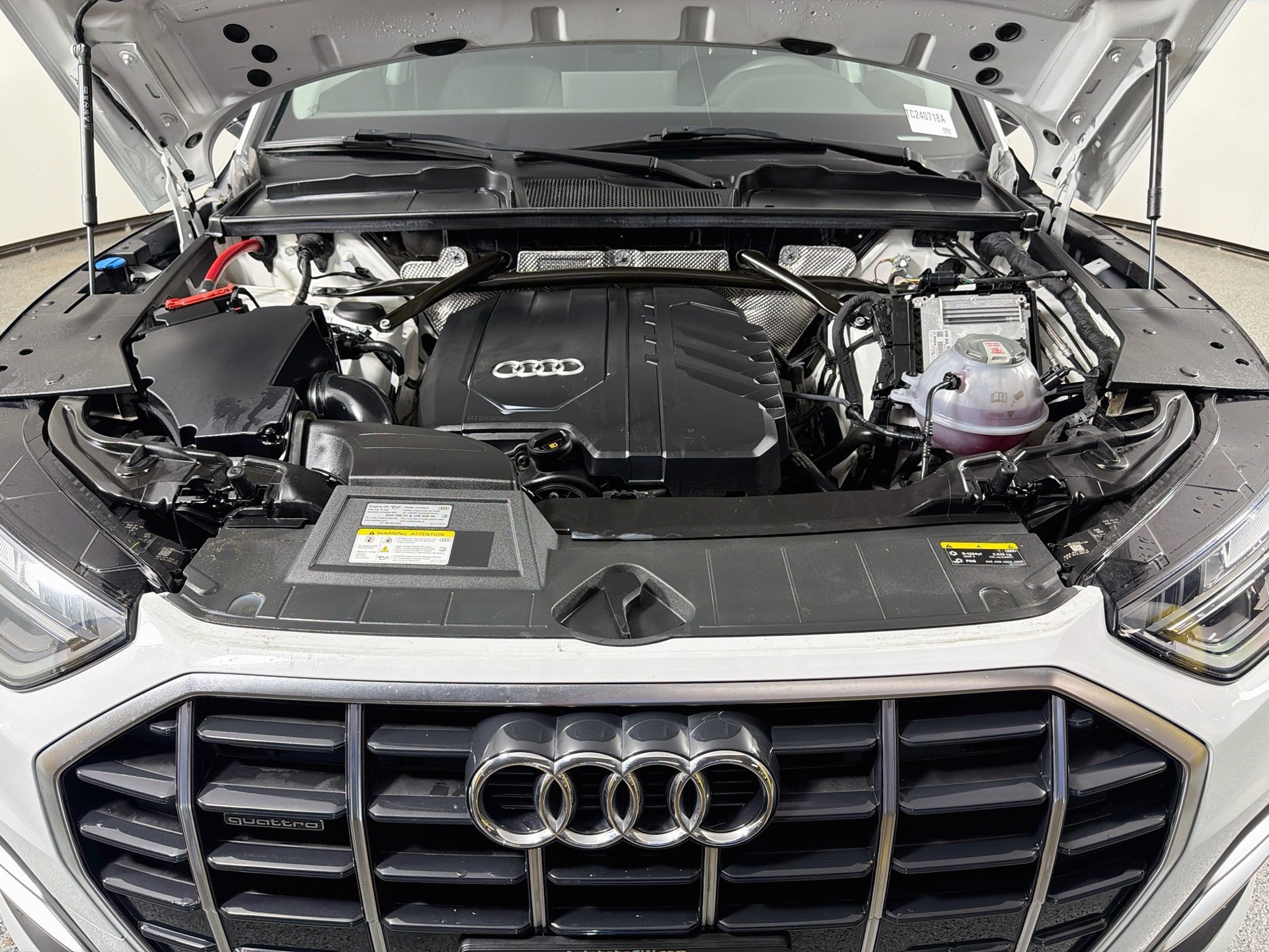 Used 2024 Audi Q5 2.0T Premium AWD/4WD image 30