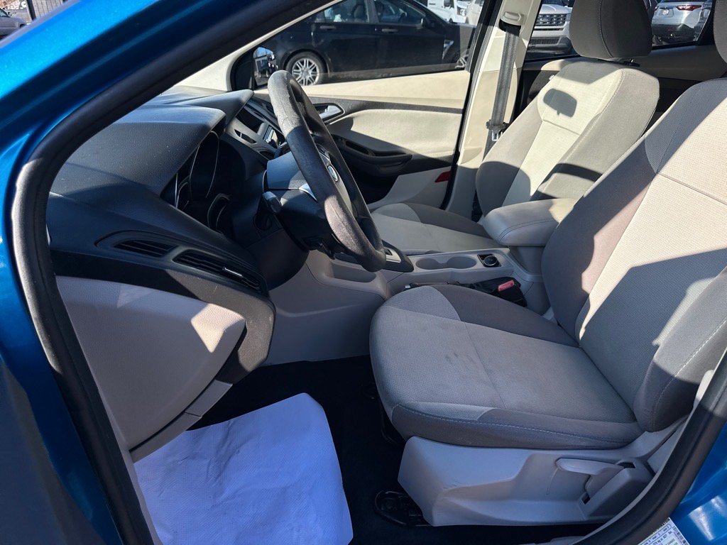 Used 2013 Ford Focus SE FWD image 15