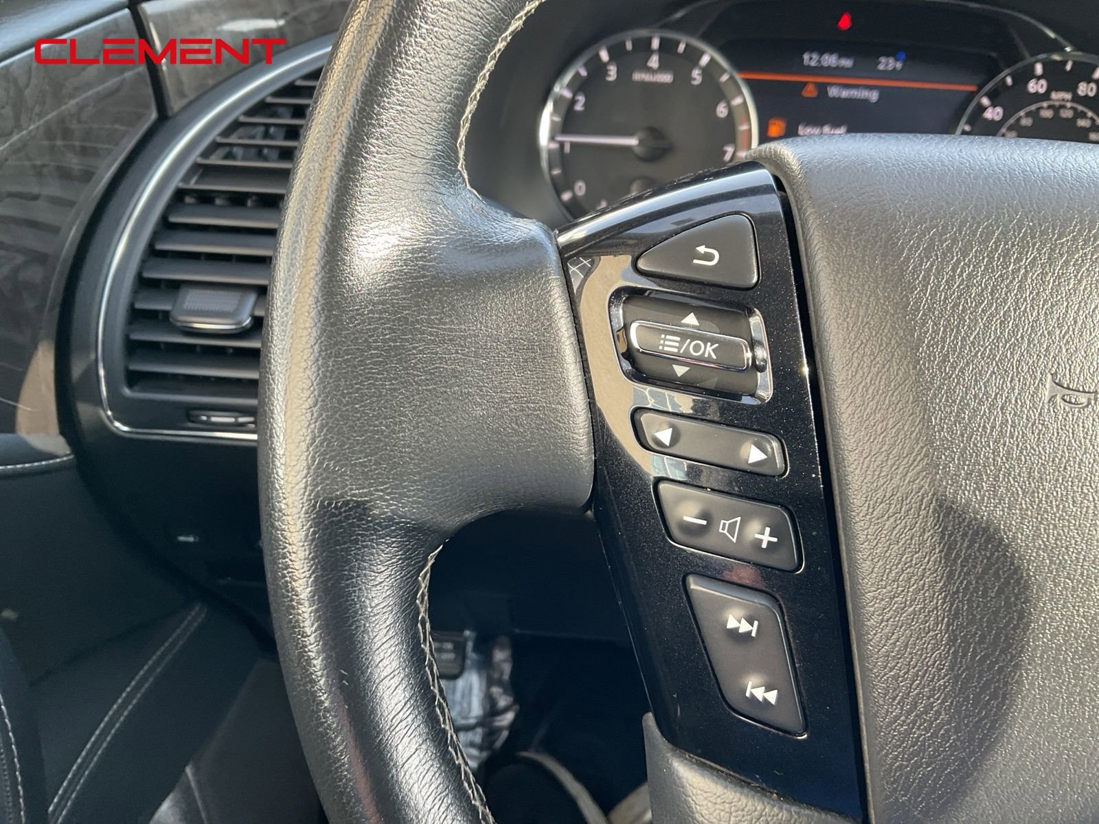 Used 2024 INFINITI QX80 Luxe image 8