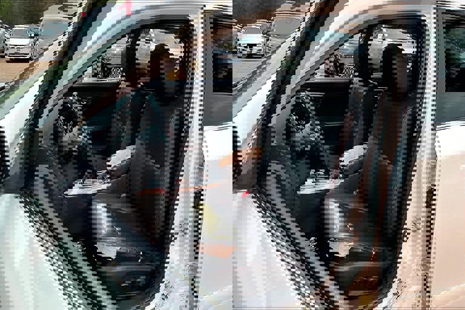 Used 2014 Nissan Altima 2.5 SL w/ Technology Package image 7