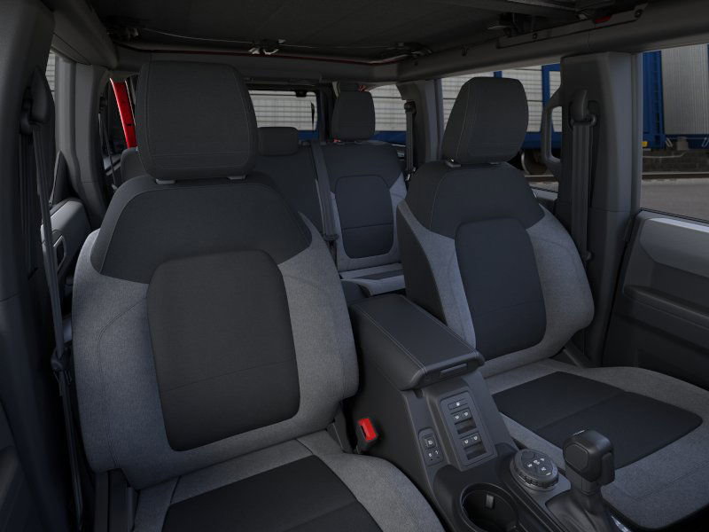 Used 2025 Ford Bronco Big Bend image 10