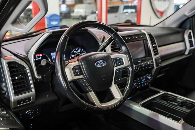 Used 2021 Ford F250 Lariat w/ Lariat Ultimate Package AWD/4WD image 17