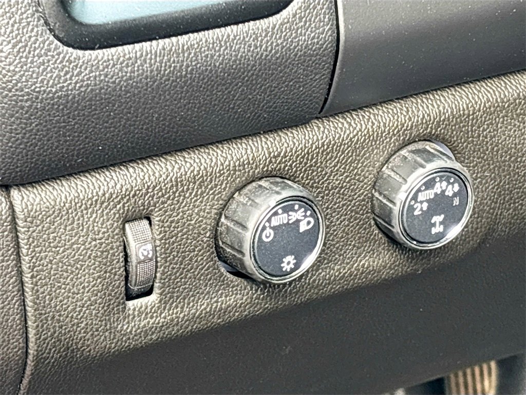 Used 2021 Chevrolet Colorado LT w/ Safety Package image 10