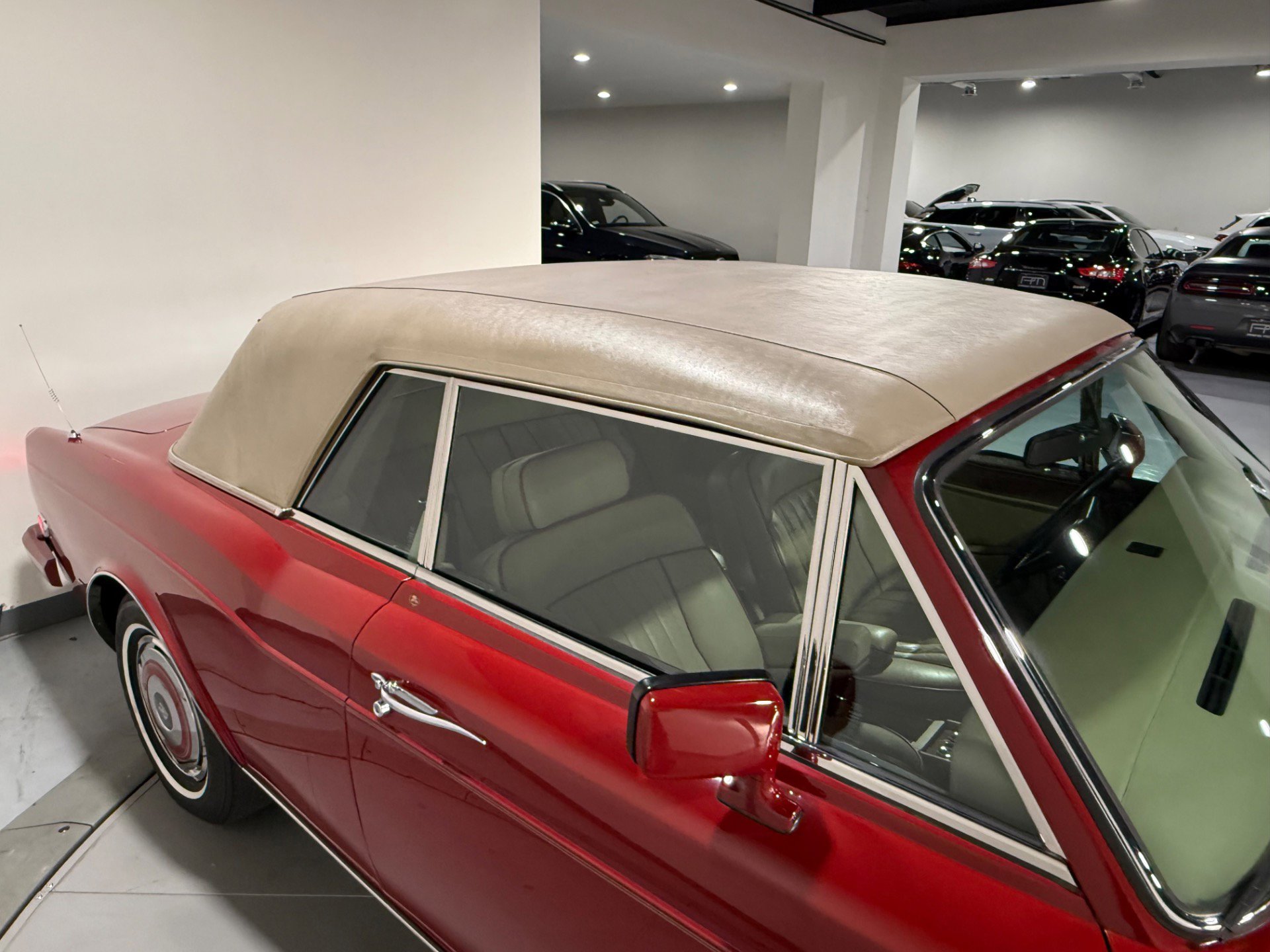 Used 1988 Rolls-Royce Corniche II image 8