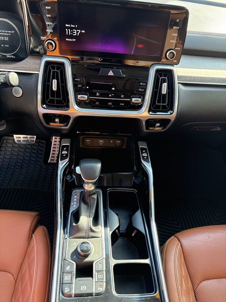 Used 2023 Kia Sorento SX Prestige image 25