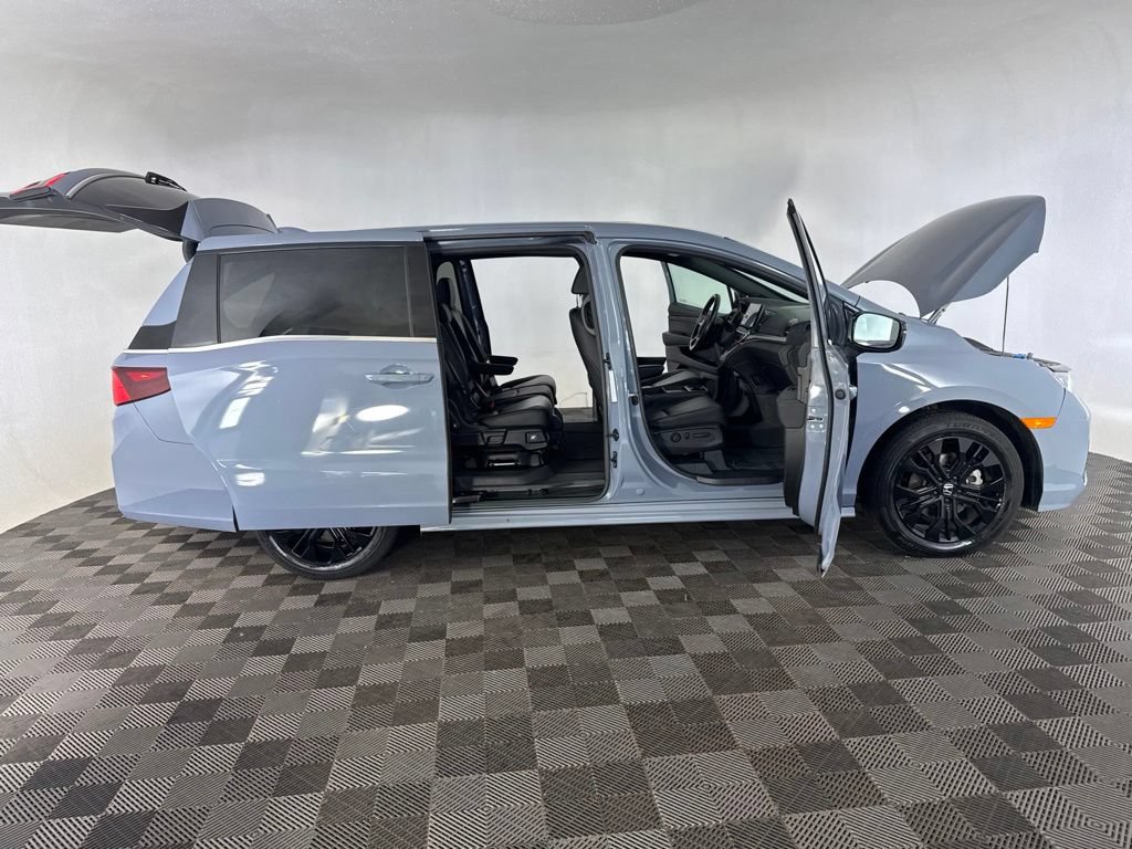 Certified 2025 Honda Odyssey Sport-L image 17