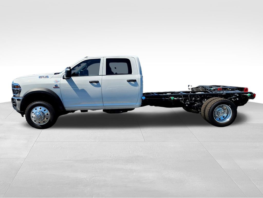 New 2026 RAM 5500 Tradesman w/ Chrome Appearance Group image 4