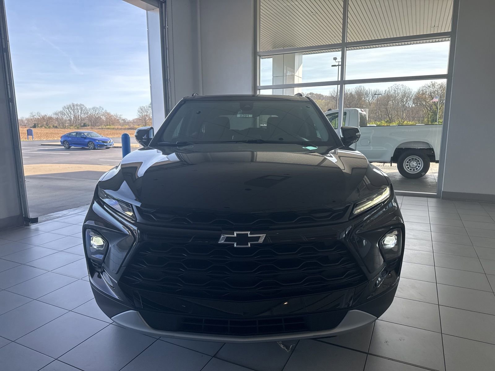 New 2026 Chevrolet Blazer LT w/ Midnight/Sport Edition FWD image 2