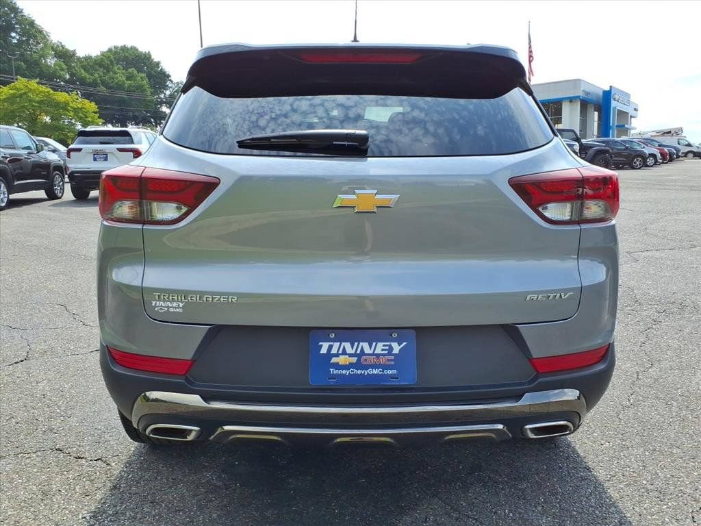 Used 2023 Chevrolet TrailBlazer ACTIV w/ Convenience Package FWD image 4