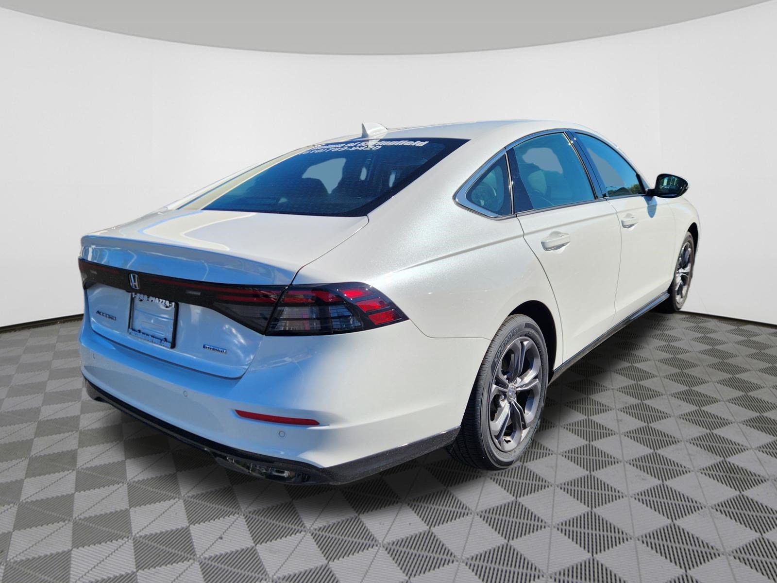 Certified 2026 Honda Accord EX-L image 4