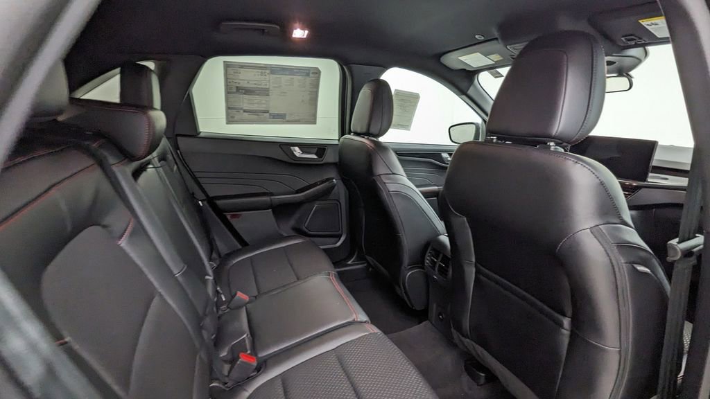 New 2026 Ford Escape ST-Line w/ Tech Pack #1 image 36