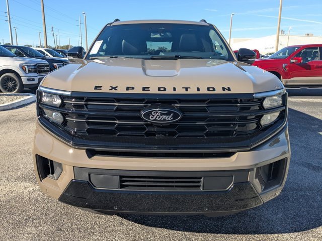 New 2026 Ford Expedition Platinum w/ Stealth Performance Package image 10