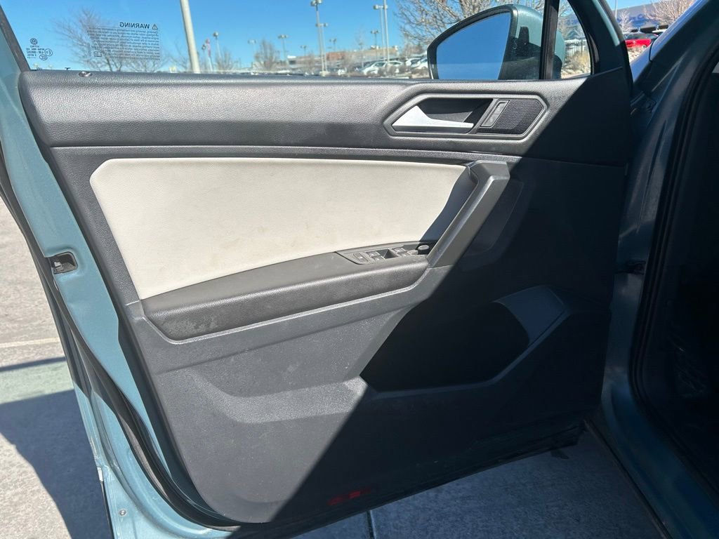 Used 2021 Volkswagen Tiguan SE image 10