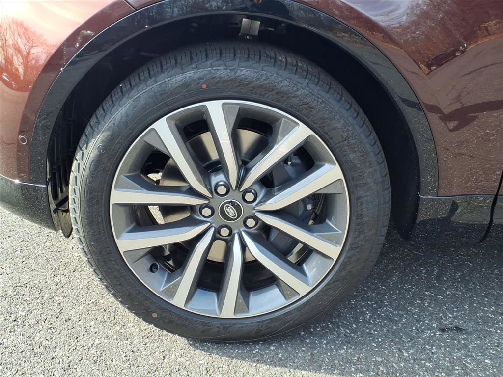 New 2026 Land Rover Discovery Limited Edition AWD/4WD image 9