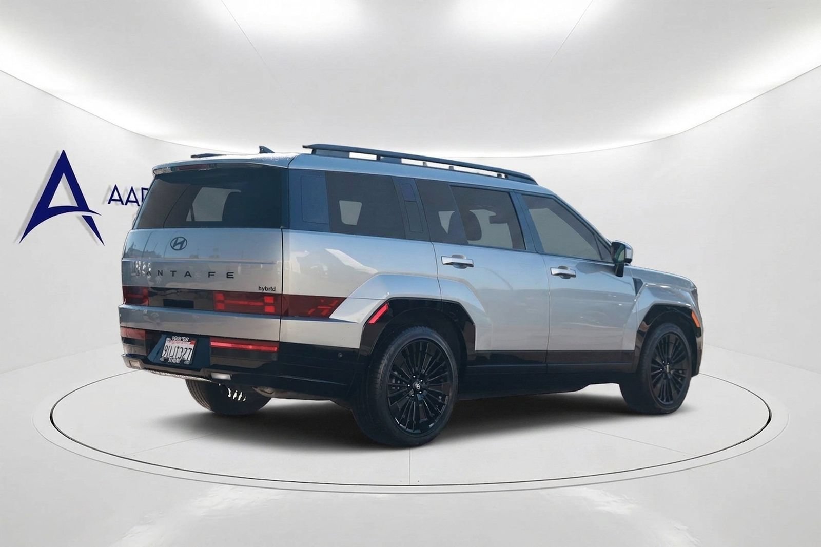 Used 2025 Hyundai Santa Fe Calligraphy FWD image 4