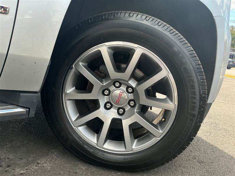 Used 2018 GMC Yukon Denali AWD/4WD image 15