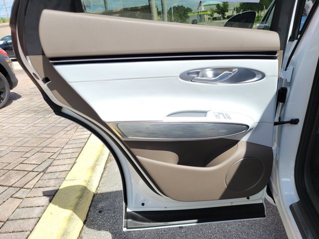 New 2027 Genesis Electrified GV70 AWD/4WD image 8