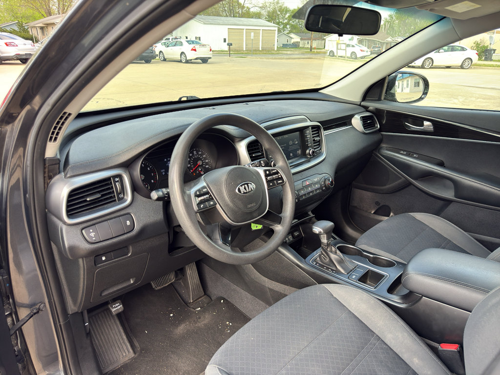 Used 2020 Kia Sorento LX image 7