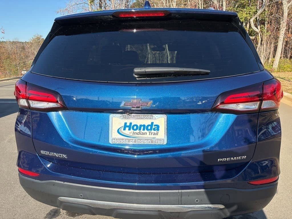 Used 2023 Chevrolet Equinox Premier image 9