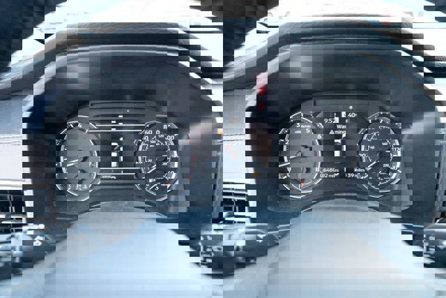 Used 2024 Mitsubishi Outlander SE Black Edition image 17