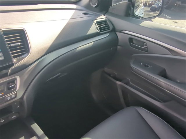 Used 2025 Honda Passport EX-L image 19